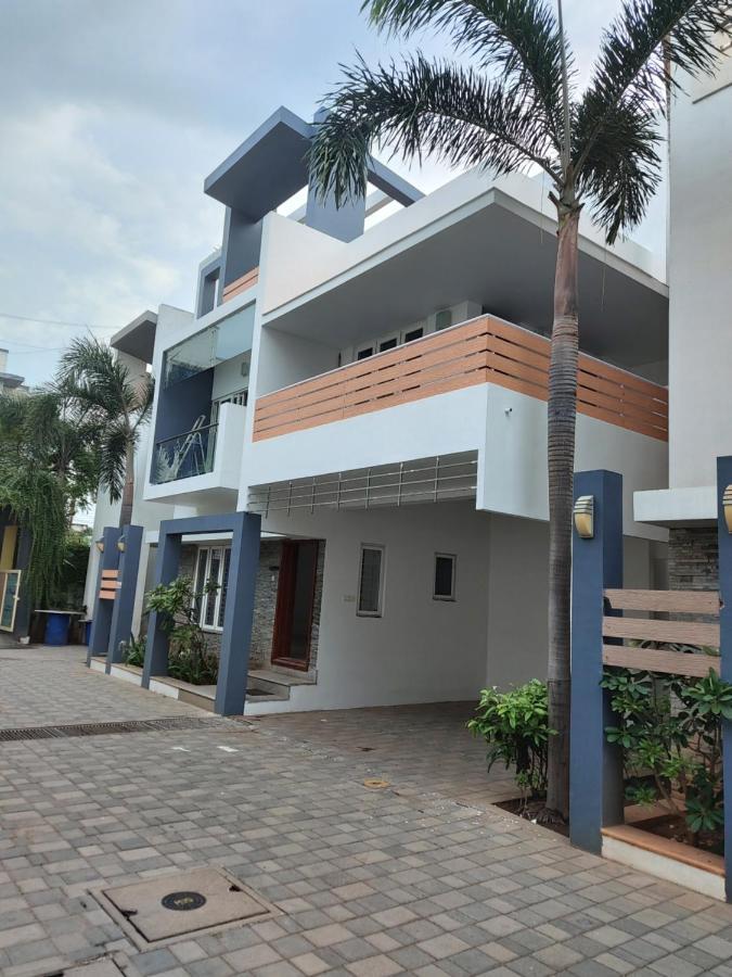 Hotel Avuraa Hospitality India Madrás Exterior foto