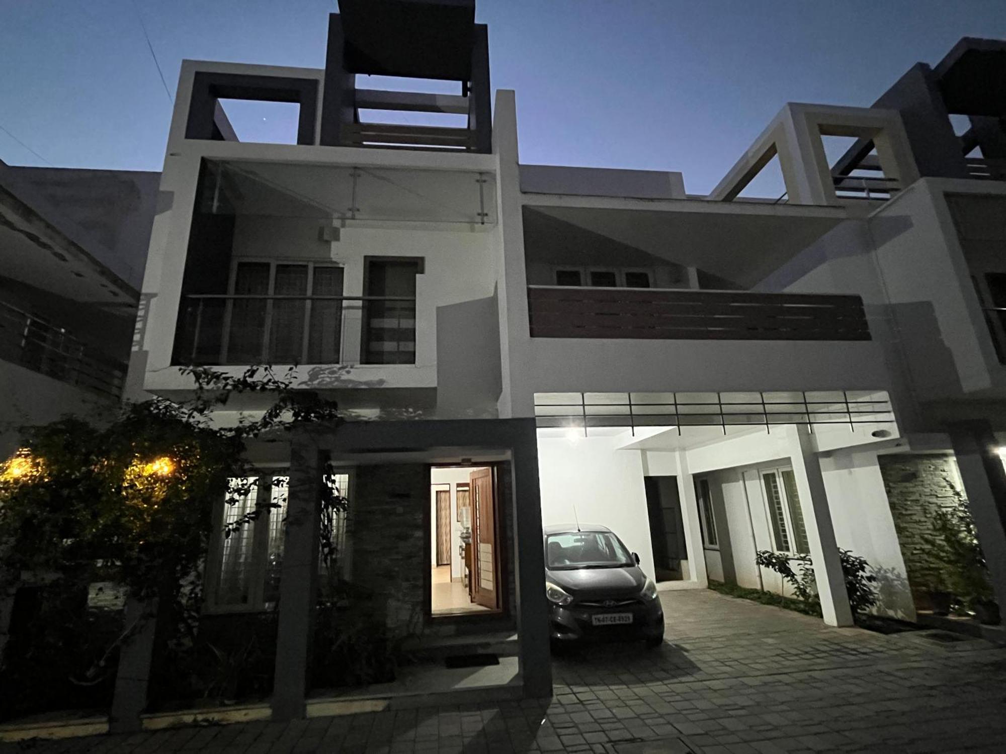 Hotel Avuraa Hospitality India Madrás Exterior foto
